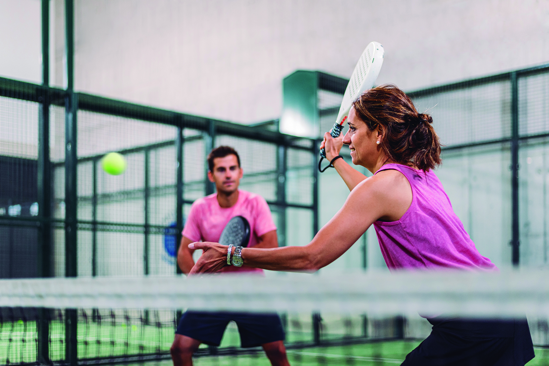 Падла теннис. Padel. Падел теннис. Падел теннис картинки. Помещение под Падель теннис.