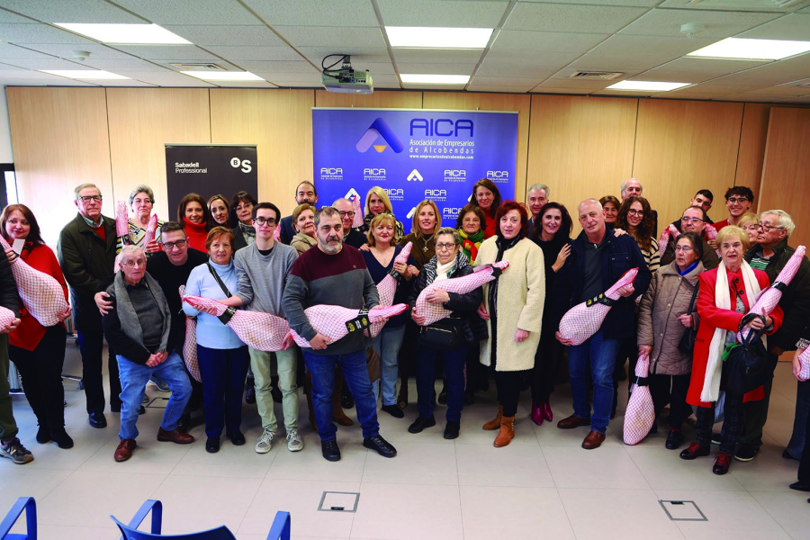 Entrega "Yo para ser feliz quiero un jamón", foto de familia